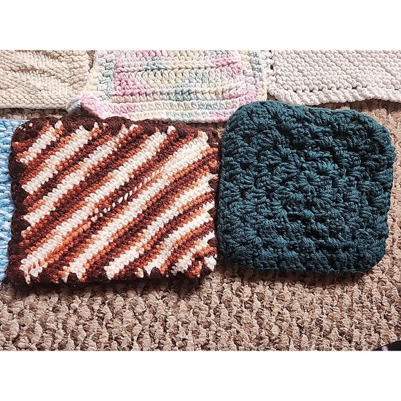 Lot of 10 Hand Crocheted Hot Pads Potholders Trivets Vintage - Picture 2 of 15